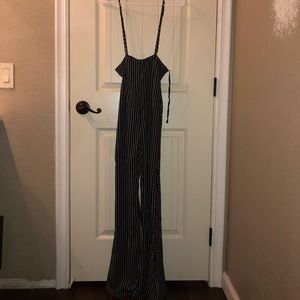 BLACK &WHITE STRIPED OVERALL PANTS